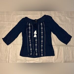 🌟❣️4/$10❣️🌟Women’s Sz sm Nine West navy blue boho shirt